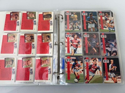 Lot 1513 - Folder of vintage football cards