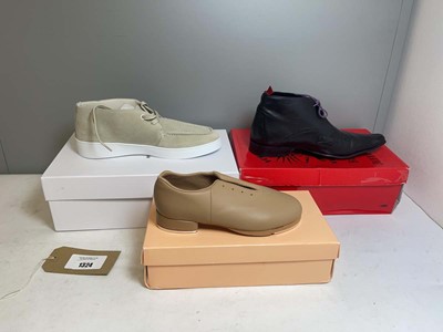 Lot 1324 - 3x Boxed pairs of shoes to include Bloch UK4.5,...
