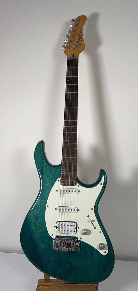 Lot A Korean Cort G series electric guitar