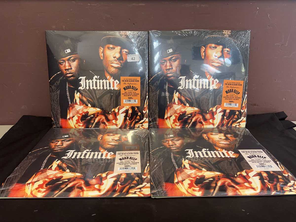 Lot Four sealed two LP copies of Mobb Deep -...