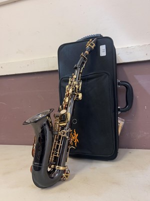 Lot A cased Venus alto saxophone