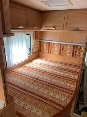 Lot 4253 - Burstner Ventana Classic 4-berth single-axle...