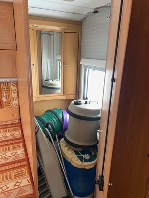 Lot 4253 - Burstner Ventana Classic 4-berth single-axle...