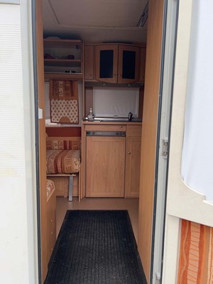 Lot 4253 - Burstner Ventana Classic 4-berth single-axle...