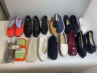 Lot 1343 - 15x Pairs of shoes to include Lilley, M&S,...