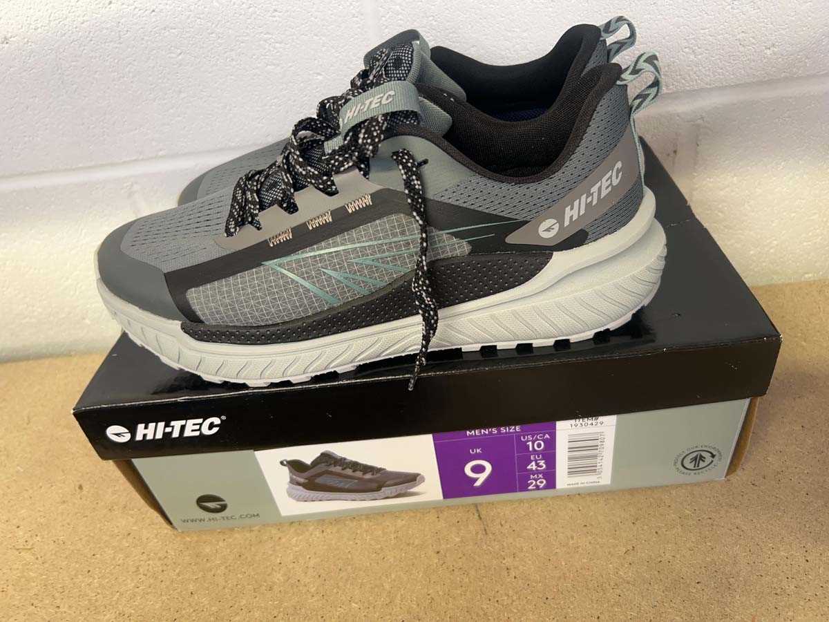 Lot Boxed pair of Hi-Tec trainers size UK 9