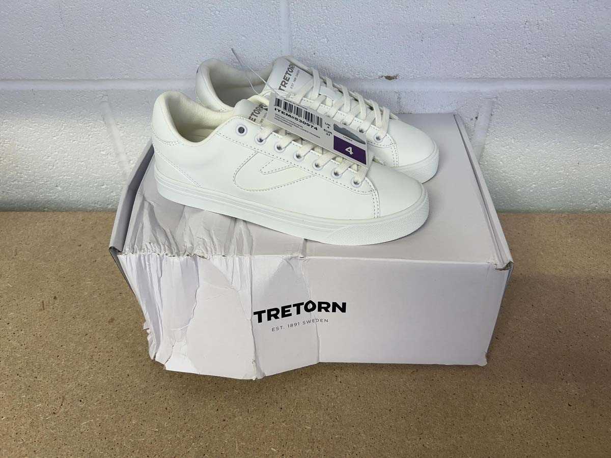 Lot Boxed pair of Tretorn trainers size UK 4
