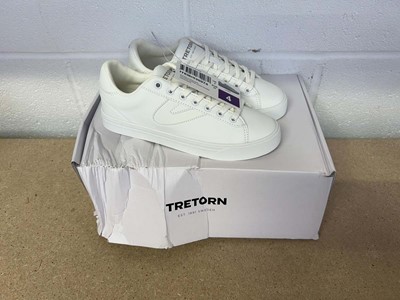 Lot Boxed pair of Tretorn trainers size UK 4