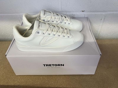 Lot Boxed pair of Tretorn trainers size UK 5
