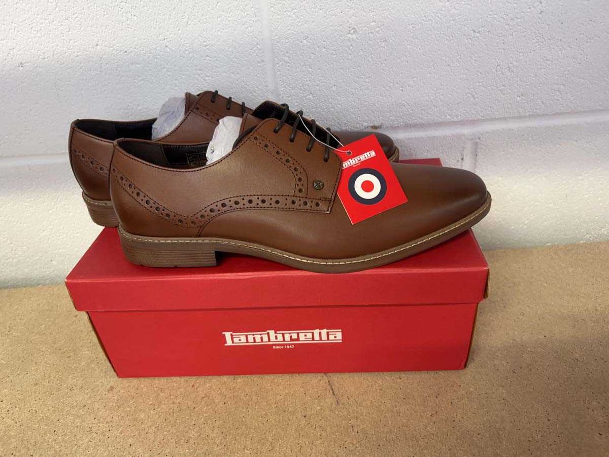 Lot Boxed pair of Lambretta 'Stanley' shoes size...