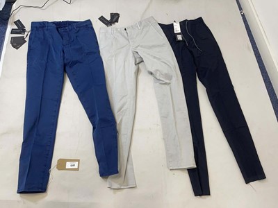 Lot 1349 - 3x Slowear trousers in various styles sizes 32...