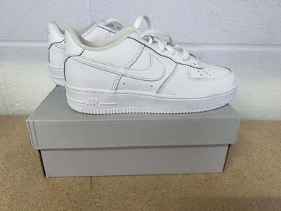 Lot Boxed pair of Nike Air Force 1 trainers size UK 4