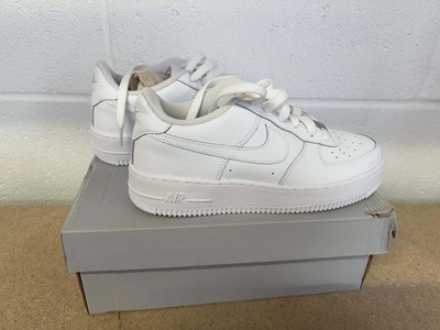 Lot Boxed pair of Nike Air Force 1 trainers size UK 6