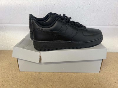 Lot Boxed pair of Nike Air Force 1 trainers size UK 8