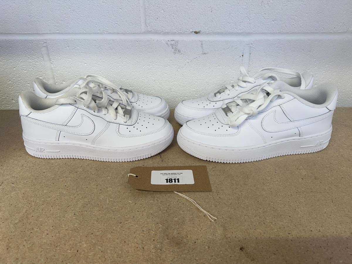 Lot x2 Nike Air Force 1 trainers in white size UK...
