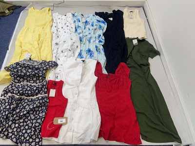 Lot 1362 - NoBody's Child clothing