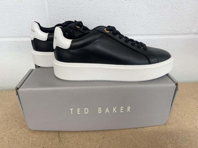 Lot Boxed pair of Ted Baker trainers size UK 5