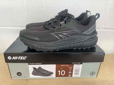 Lot Boxed pair of Hi-Tec trainers size UK 10