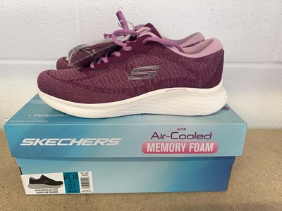 Lot Boxed pair of Skechers skech-lite air cooled...