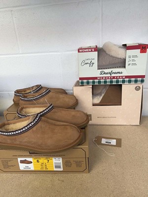 Lot Mixed lot of adults slippers to inlcude x2...