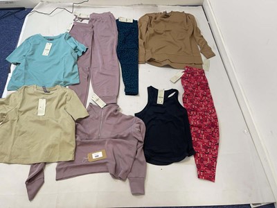 Lot 1380 - Sweaty Betty sportswear