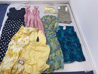 Lot 1386 - Clothing to include French Connection,...