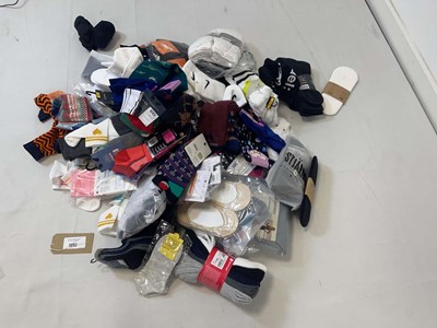 Lot 1392 - Mixed paired socks