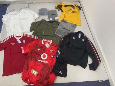 Lot 1394 - Sportswear to include Aybl, Under Armour,...