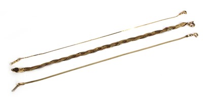 Lot 683 - A 9ct yellow gold flat ropetwist bracelet, l....