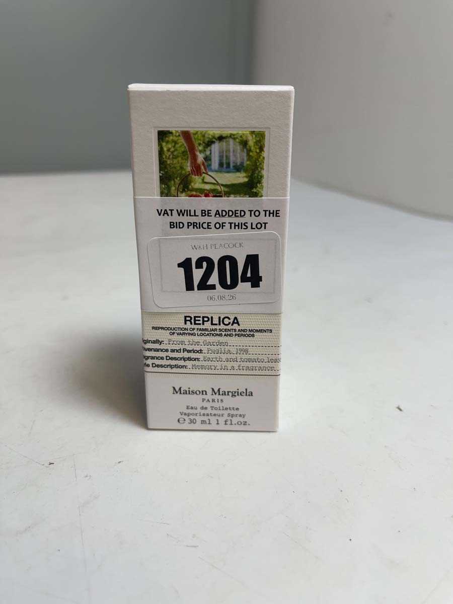 Lot Maison Margiela Paris replica from the garden...