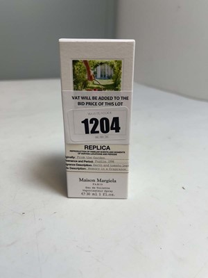 Lot Maison Margiela Paris replica from the garden...