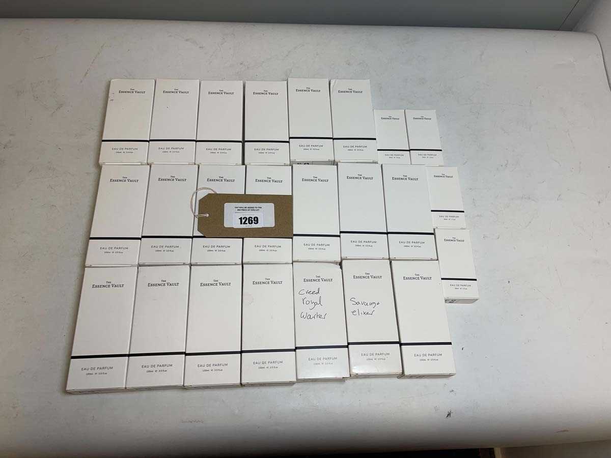 Lot 24x The Essence Vault perfumes