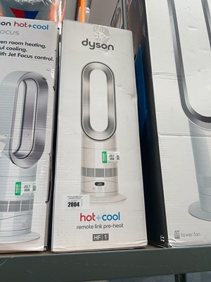 Lot 2004 - Dyson HF1 tower fans