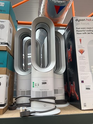 Lot 2006 - 5 unboxed Dyson Hot & Cold tower fans