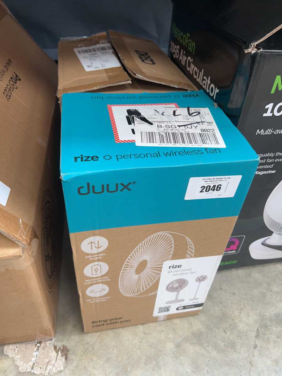 Lot 2046 - Duux personal wireless fan