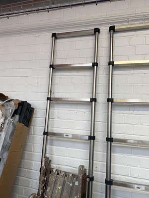 Lot 2058 - Aluminium telescopic ladder