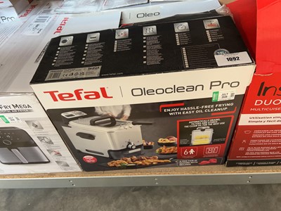 Lot 1092 - Boxed Tefal OleoClean Pro