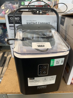 Lot 1062 - Boxed CASO design ice cube maker with an...