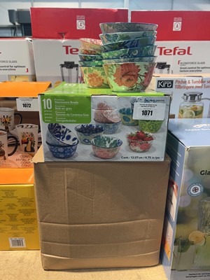 Lot 1071 - 2 boxed stoneware bowl sets, a set of unboxed...