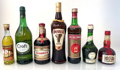 Lot 231 - 7 various bottles, 1x Drambuie Liqueur 40%...