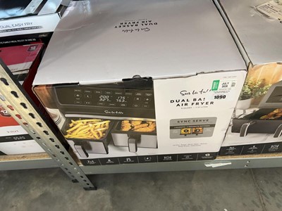 Lot 1090 - Boxed Sur La table dual basket air fryer