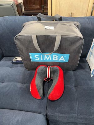 Lot 1754 - Simba pillow and a Hunter neck cushion