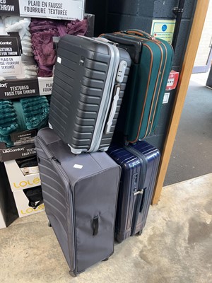 Lot 1120 - 2 large suitcases together with 2 smaller...