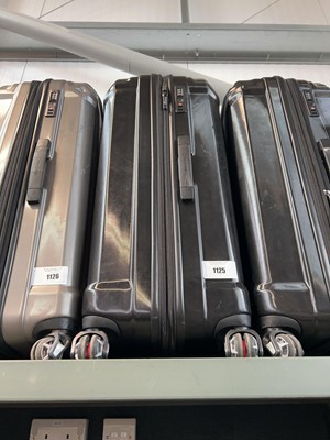 Lot 1125 - Black Samsonite suitcase set
