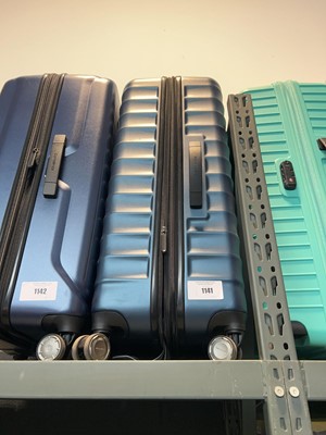 Lot 1141 - Samsonite suitcase