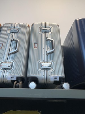 Lot 1143 - Samsonite suitcase