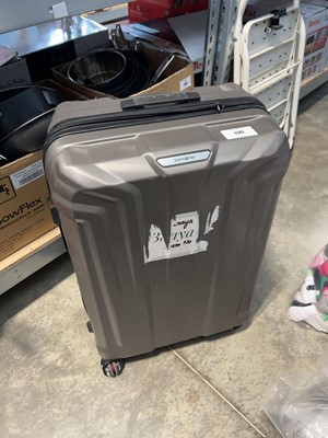 Lot 1147 - Samsonite silver suitcase set