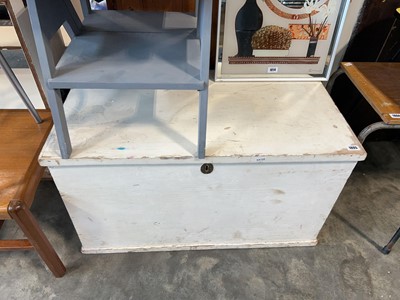 Lot 1805 - White painted pine blanket box
