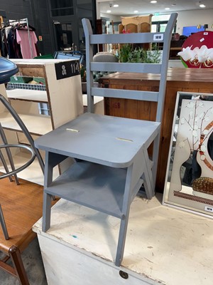 Lot 1810 - Grey painted metamorphic library chair