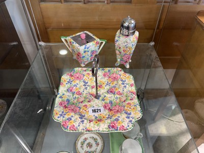 Lot 1621 - 3 pieces of 'Springtime' ceramics